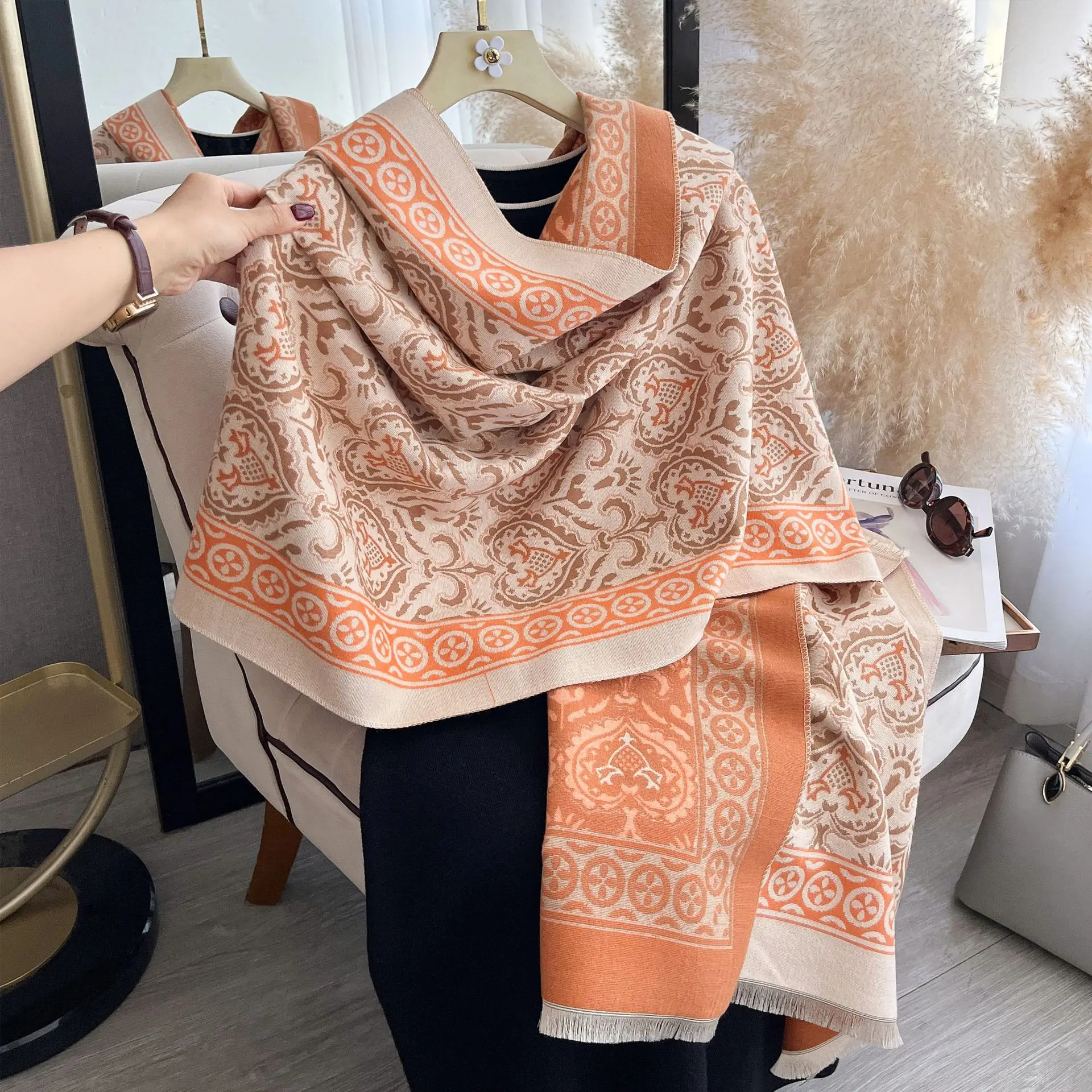 Scarf Women Retro Border Jacquard Shawl Double Sided Thick Wrap Autumn Winter Air Conditioning Blanket For Women Ethnic Pattern