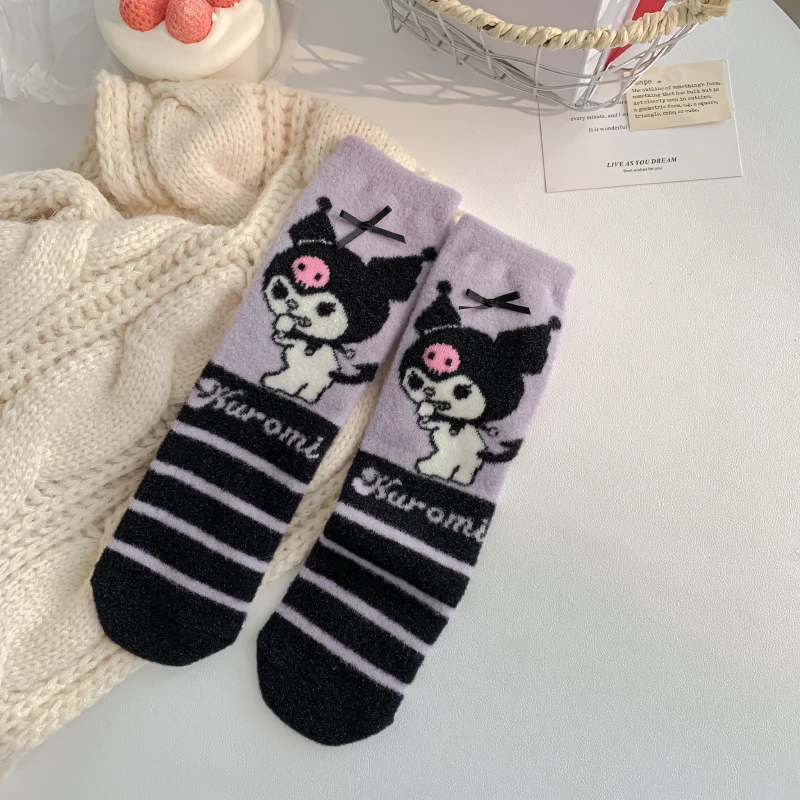 جوارب سانريو كورومي للنساء، نمط منتصف الساق، قطيفة سميكة دافئة منفوشة، صوف مرجاني لطيف، جوارب منزلية للنوم في الشتاء والخريف #6