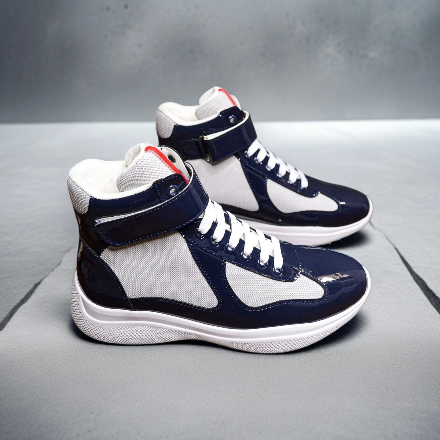 

Luxury Brand Casual Sneakers Men's Shoes Early Spring High-Top Patent Leather Outdoor Hiking Boots Sports Shoes Holiday Gifts