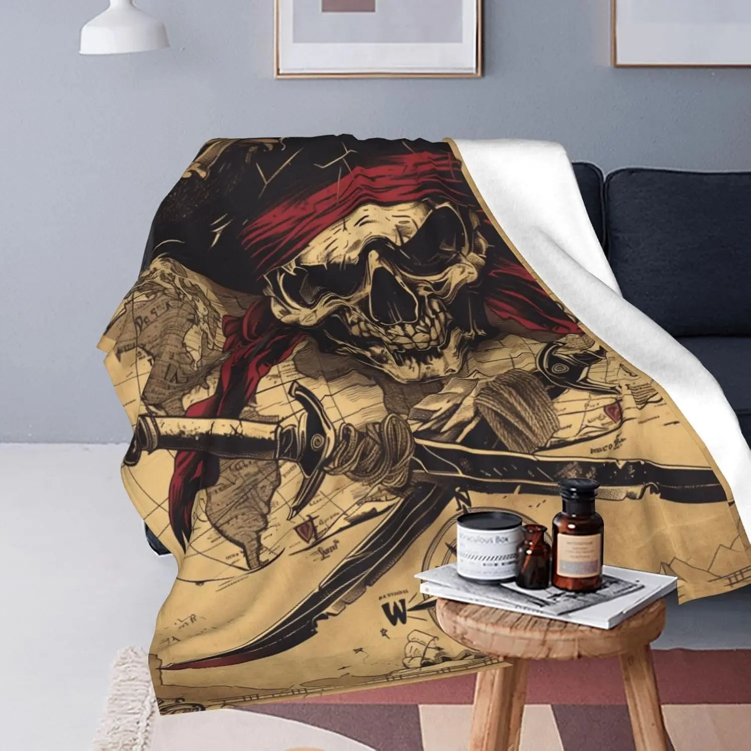 Retro Pirate Captain Skull Cross Blades Old Map Compass Art Flannel Blanket Soft Warm Throw for Couch Travel Marine Home Decor