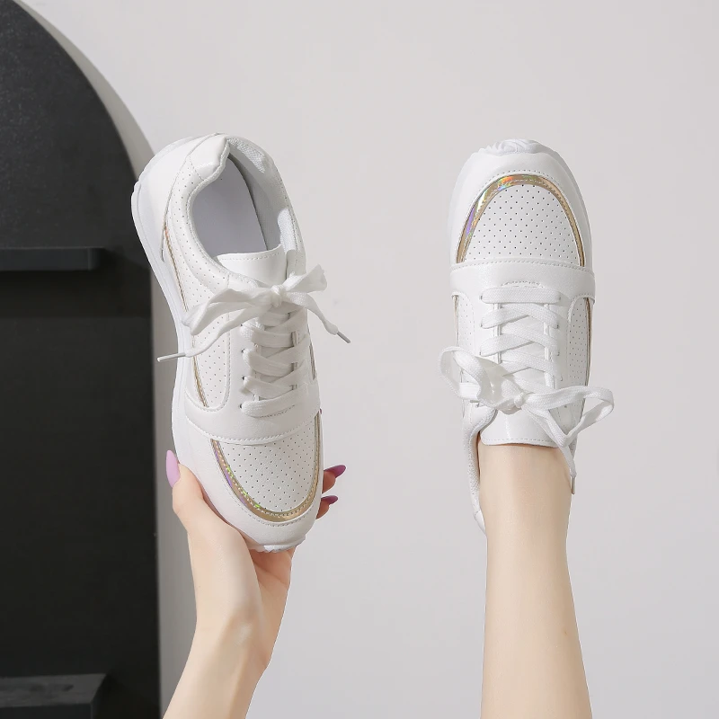 2025 المرأة شبكة أحذية رياضية المرقعة الدانتيل يصل حذاء مسطح للنساء أحذية نسائية خفيفة الوزن الكلاسيكية تنوعا Zapatillas De Mujer