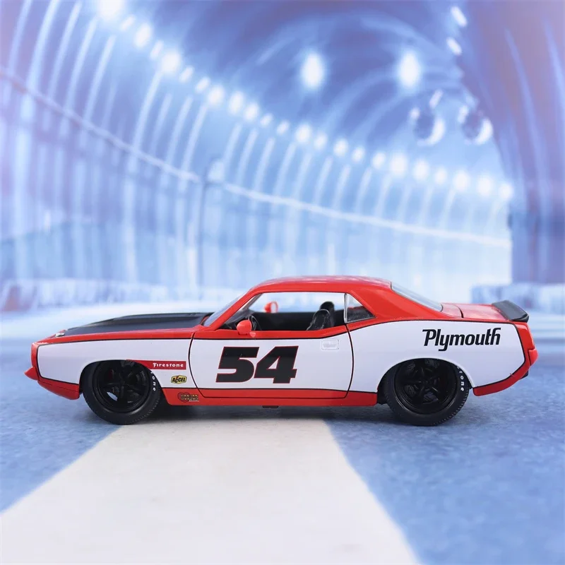 1:24 1973 Plymouth Barracuda High Simulation Diecast Car Metal Alloy Model Car Children\'s toys collection gifts J290