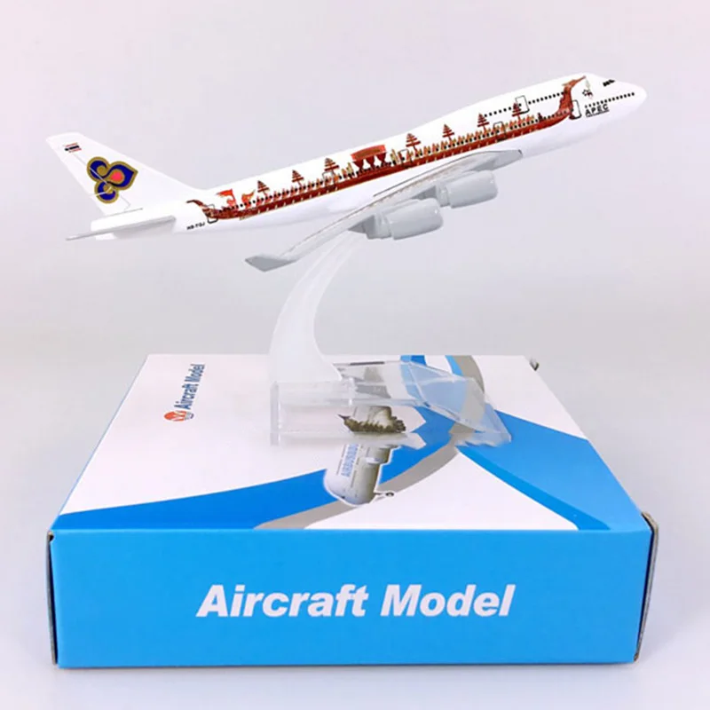 16CM 1:400 Scale B747-400 Thailand THAI Airlines 