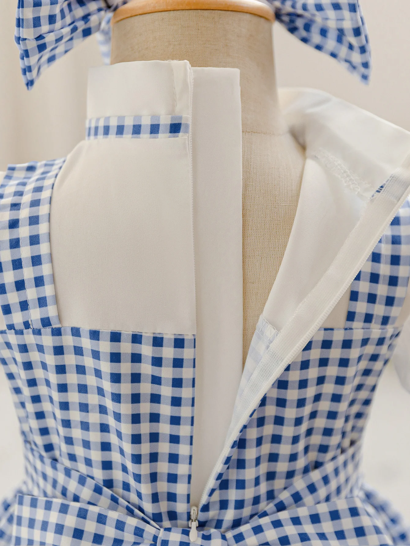 Mädchen Ballkleid mit Schleife und Puffärmeln, Blaues Karomuster, Prinzessinnen-Cosplay, Hochzeit, Kindergeburtstag, Klavier-Auftritt Kostüm ﻿ – Detail 11