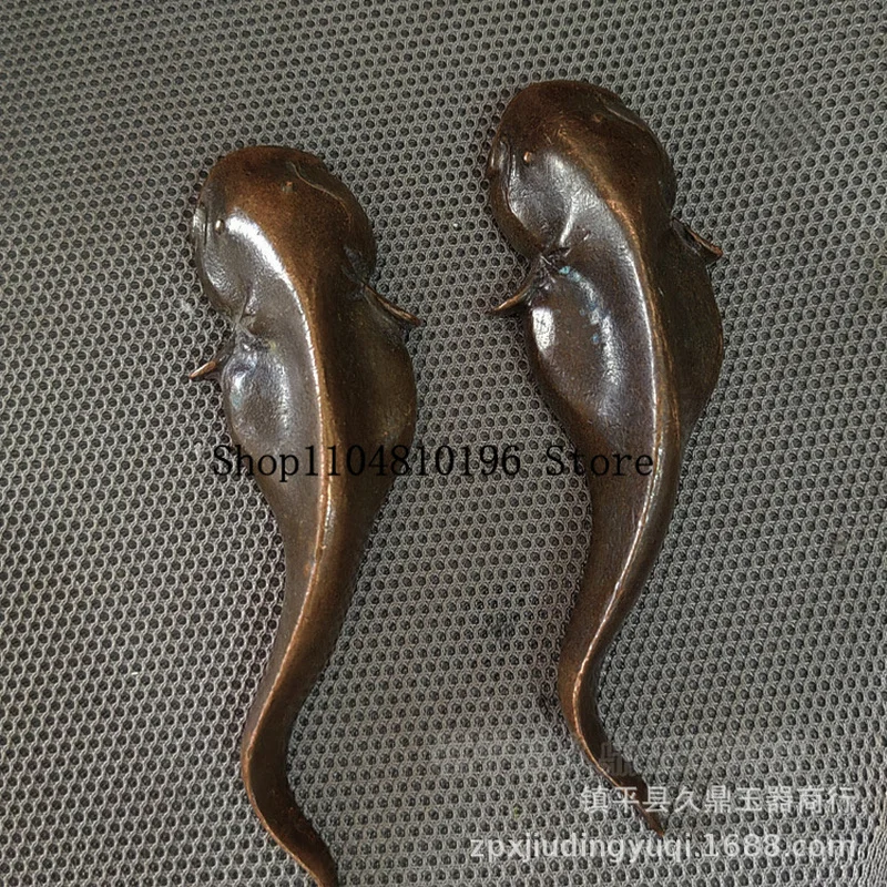 Bronze catfish figurine, catfish ornament, catfish tea pet, decorative item for the office desk, bronze handicraft