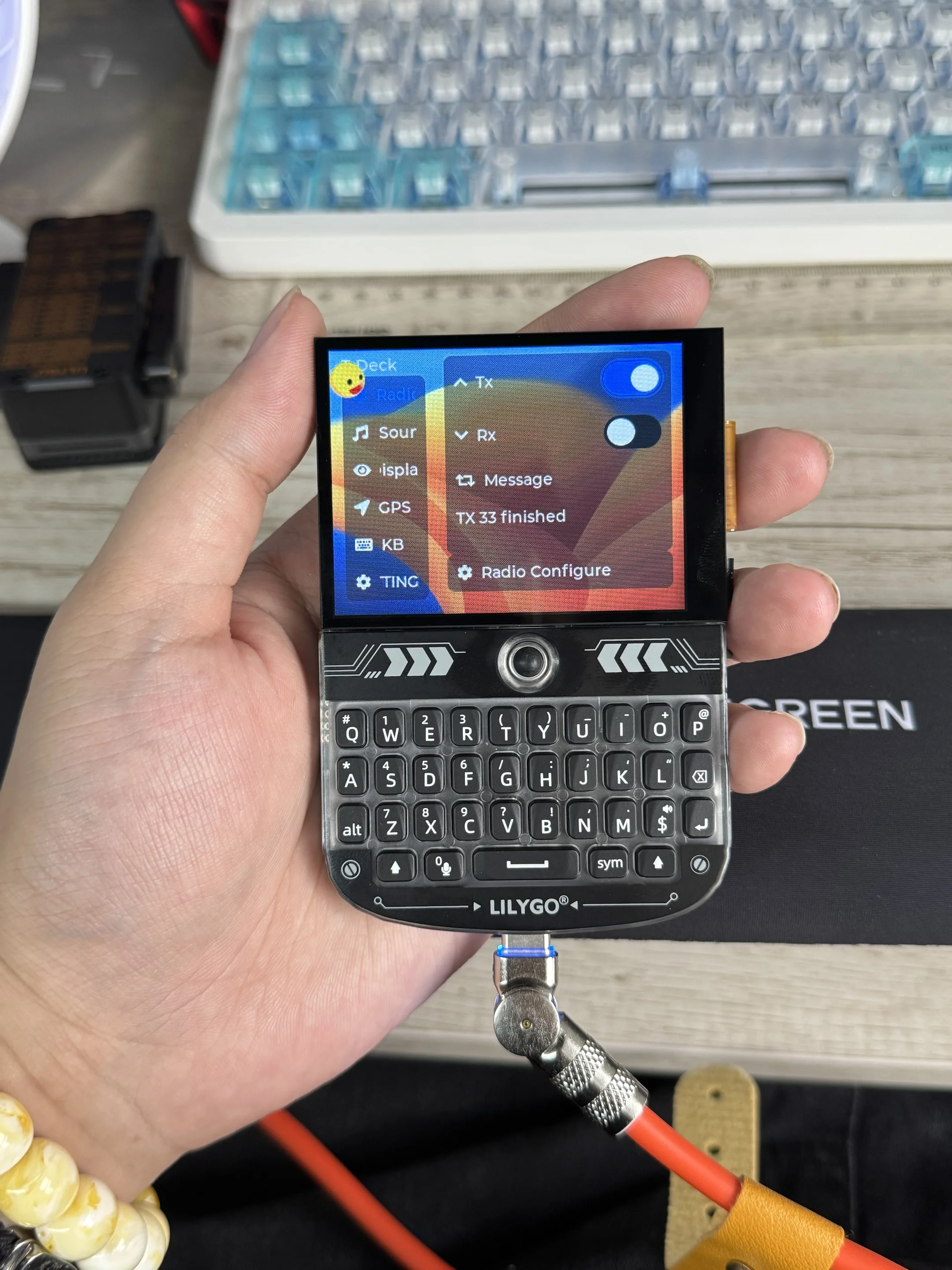 LILYGO T-Deck ESP32-S3 WIFI Bluetooth Placa de Desenvolvimento 16 MB Flash Com Tela LCD de 2.8 '', Teclado, Trackball, Microfone, Alto-falante