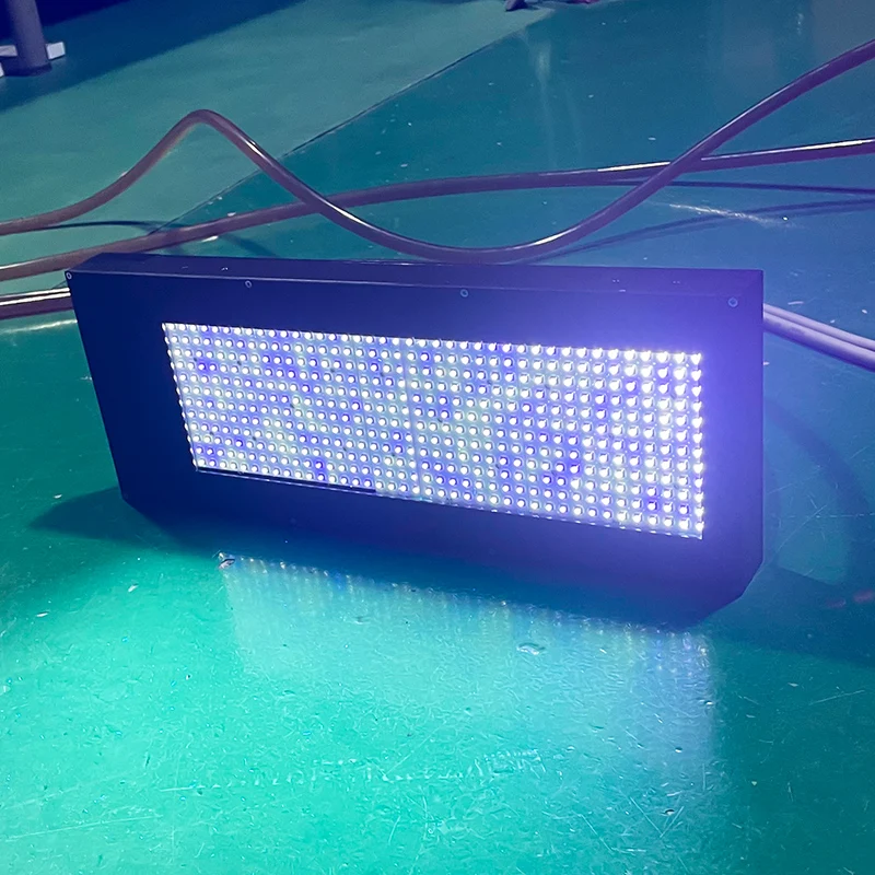 المكونات الأساسية PLC لنظام المعالجة الصناعية بالأشعة فوق البنفسجية LED عالي الكثافة ومبرد بالماء