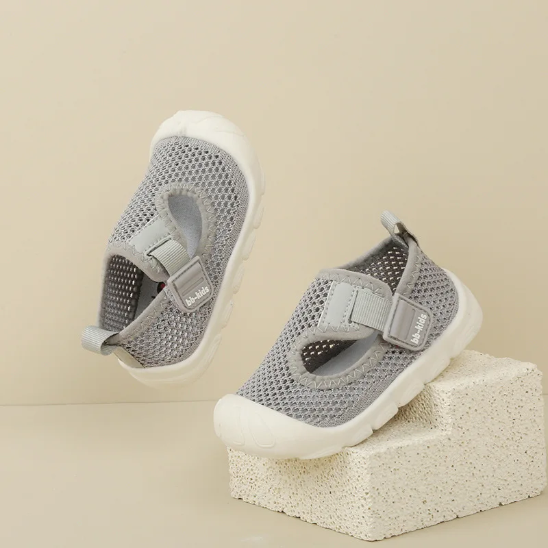 Sandales Astronomiques Souples et Antidérapantes pour Bébé et Tout-Petit, Chaussures d'Été Respirantes et Fermées, avec Surface en Maille, pour Enfant de 1 à 3 ans 2 B