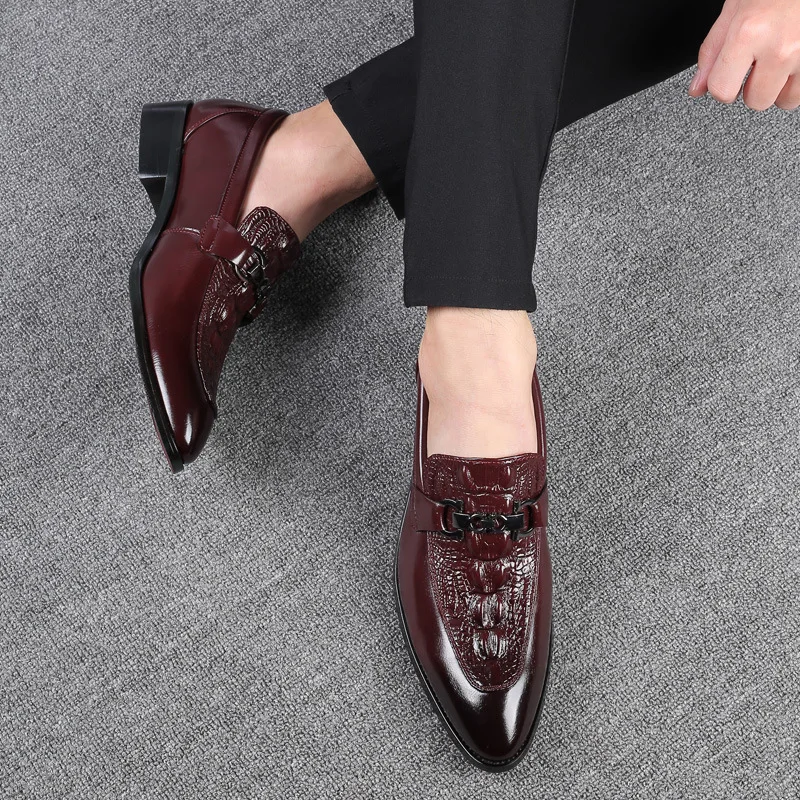 Man Trendy Casual Business Shoes Crocodile Grain Leather Buckle Men\'s Wedding Party Fashion Loafers Slip-on Comfortable Flats