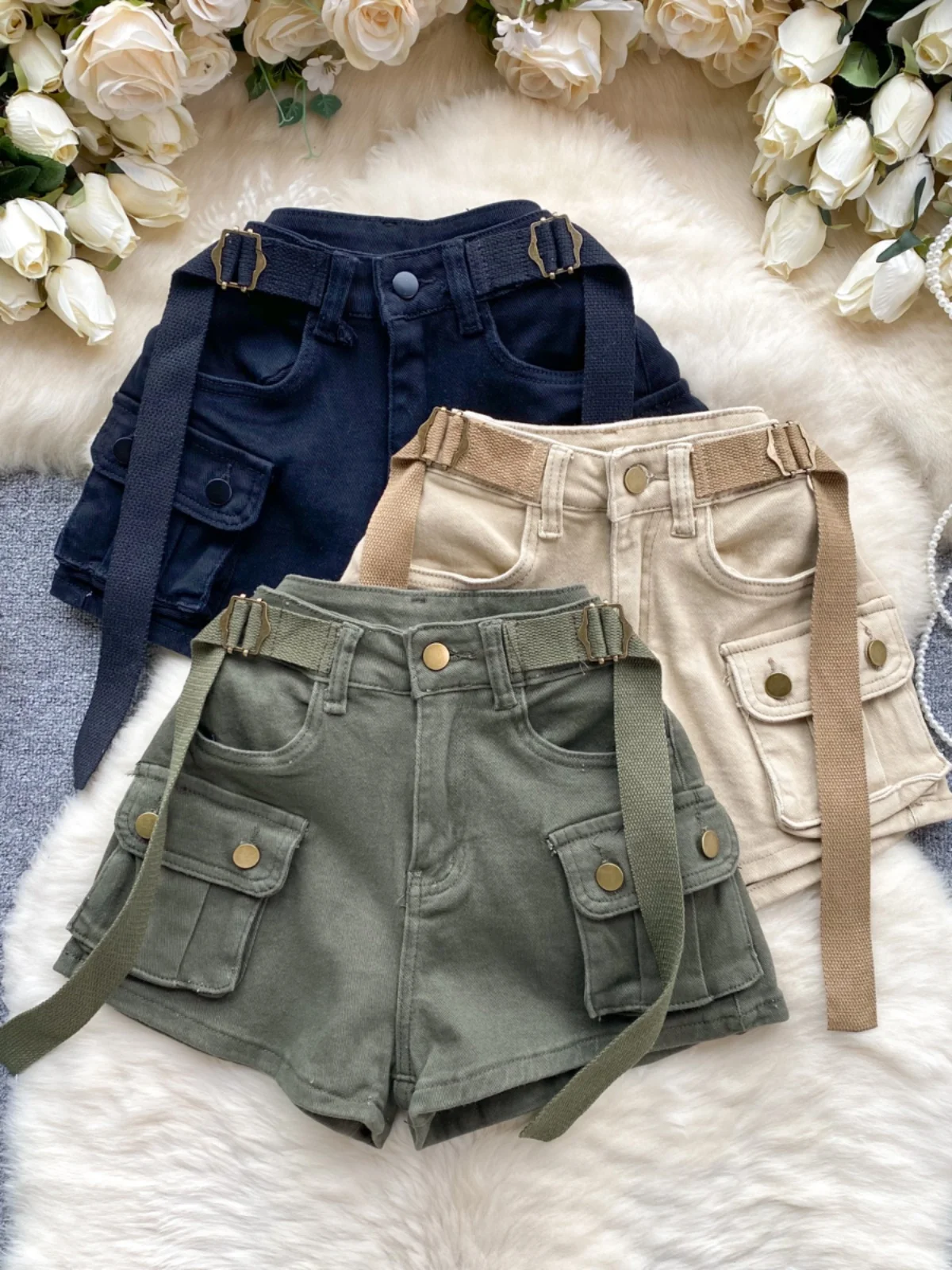 

Vintage Women Cargo Shorts Summer Trendy Design Large Pockets Hot Pants Casual All-matched Female Shorts Streetwear