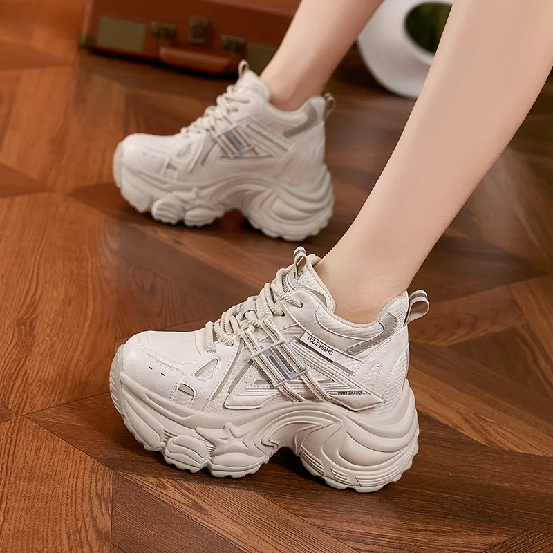 

Women's Winter New Velvet Casual Shoes Thick Soles Inner Height Increase 9CM Women's Casual Shoes Versatile Warm High-top Shoes