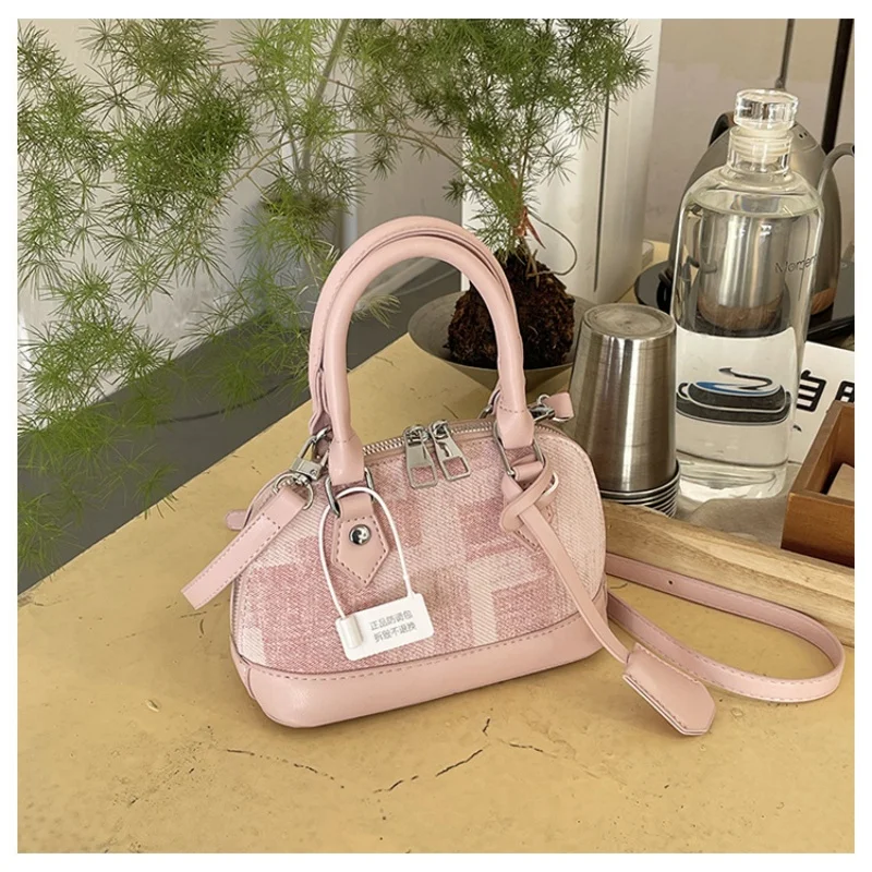 

Women's PU Leather Shoulder Bags - Branded Handbag Collection, Trendy Crossbody Bags and Practical Tote Bags Single-shoulder bag