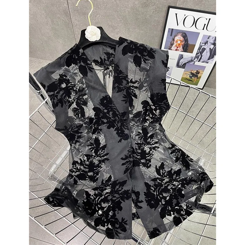 

2025 New Summer Fashion Elegant Versatile Mid Length Slim Fit Sleeveless Vest Solid V-neck Gauze Printed Women's T-shirt Top