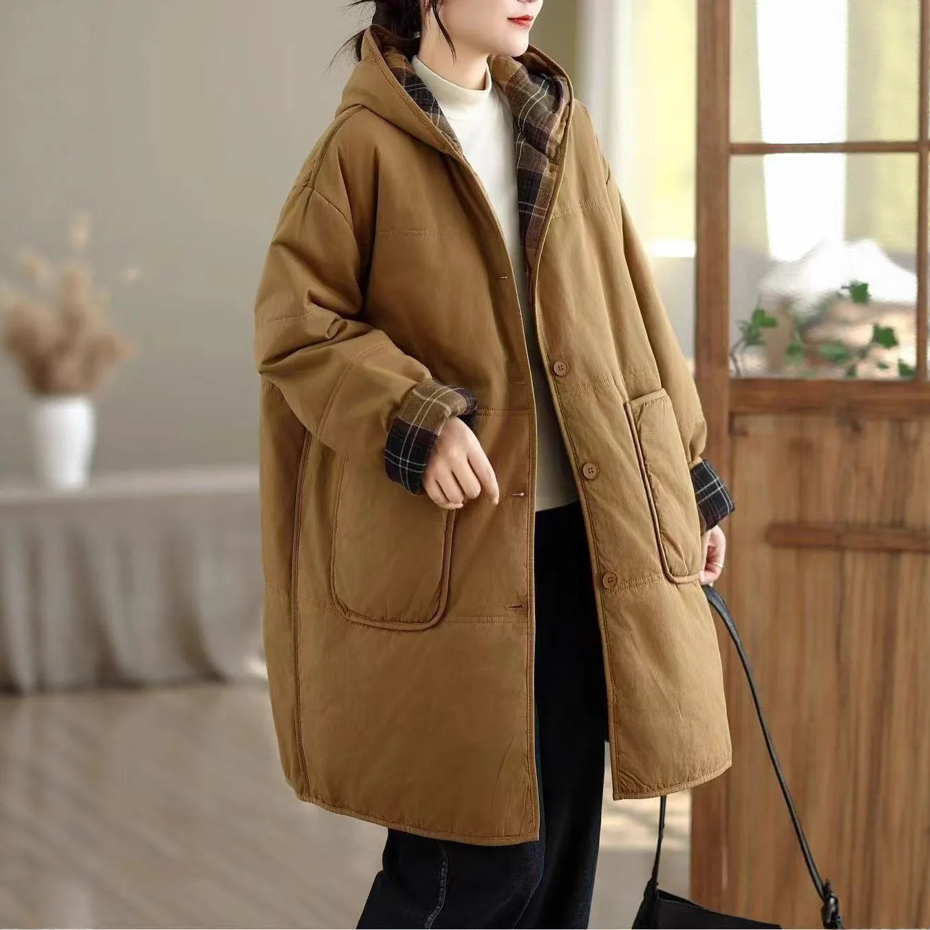 

Женская повседневная утепленная куртка с капюшоном 2025 года, свободного кроя, элегантная, средней длины, с большими карманами, теплая хлопковая.