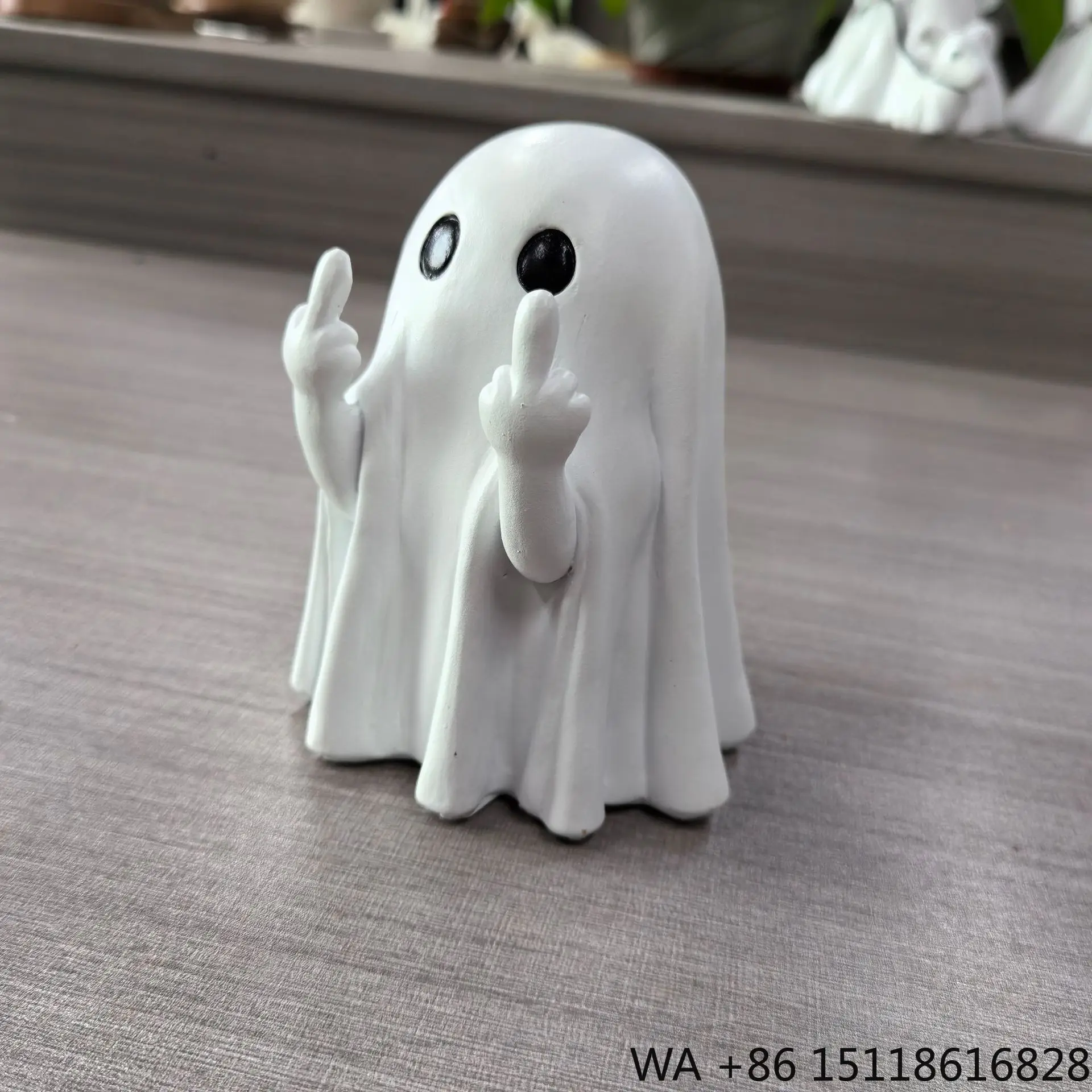 Cross-Border New Halloween Cute Ghost Decoration Creative Middle Finger Provocation Ghost Resin Crafts for Home Garden Decor