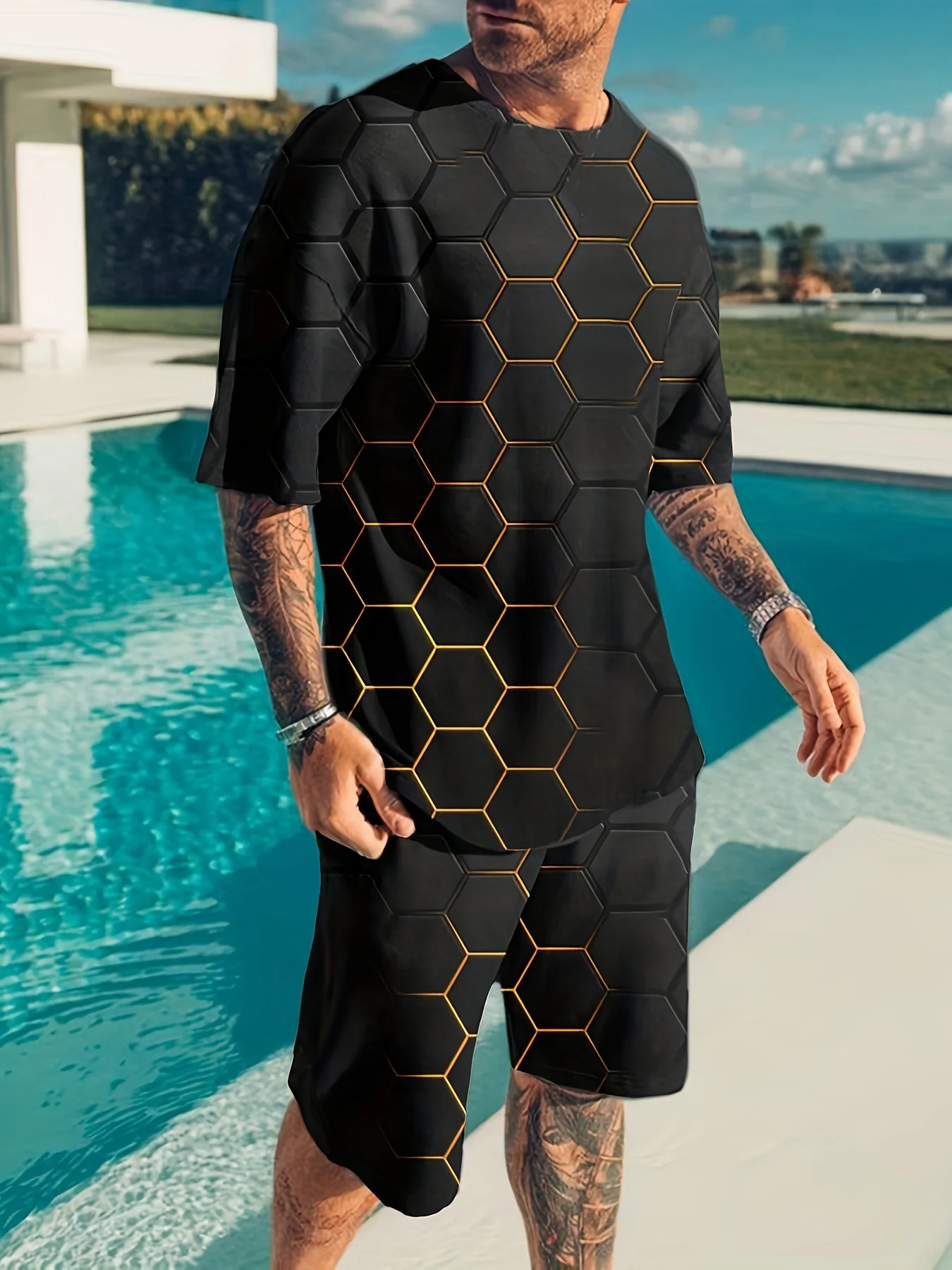 

Men's Plus Size T-Shirt And Shorts Set, Honeycomb Texture With Letter Print, Casual Sportswear