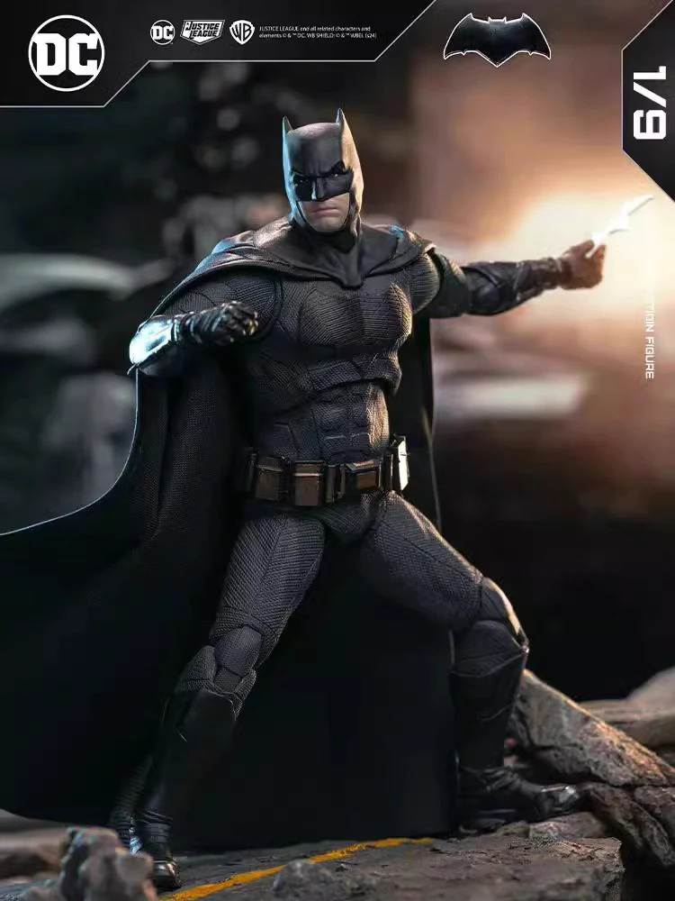 Fondjoy Batman Original 1/9 New  Action Figure Justice League Light Armor Big Ben Batman Edition 3 Model Collectibles Toys