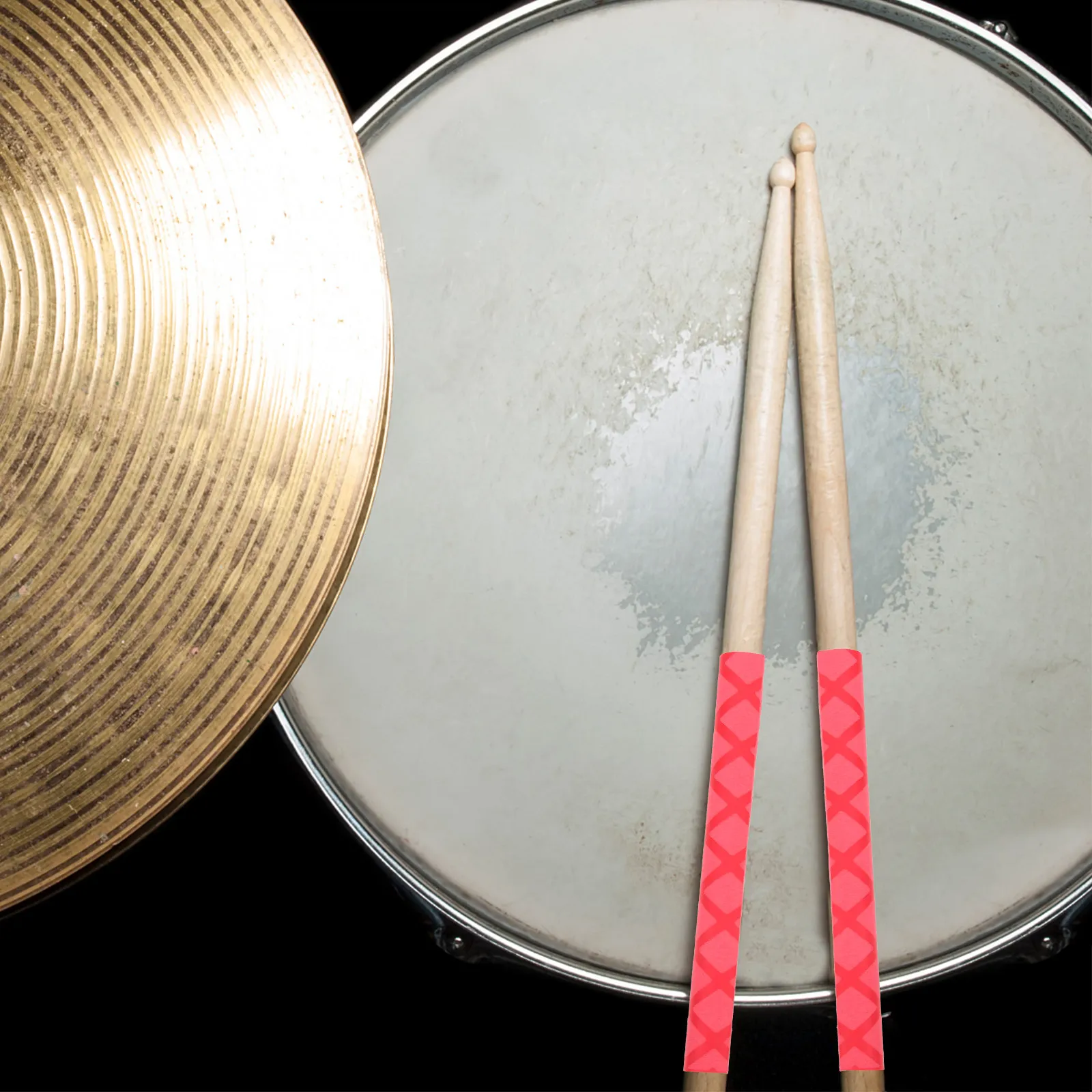 

2 пары противоскользящих защитных накладок для барабанных палочек, многоразовые, моющиеся, с сильным термоусадочным эффектом, нескользящие, для тренировок.