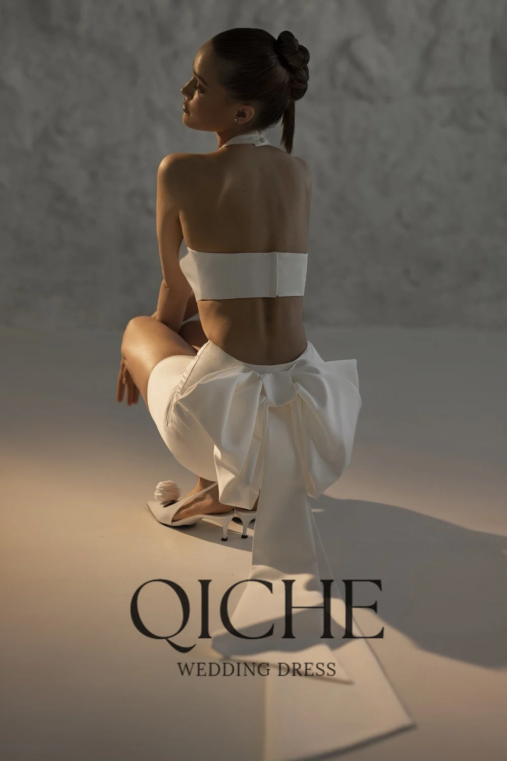 QICHE Sexy Two-Pieces Short Wedding Dress Satin Halter Satin Sleeveless Open BackBridal Party Gown Customized Vestidos De Novia