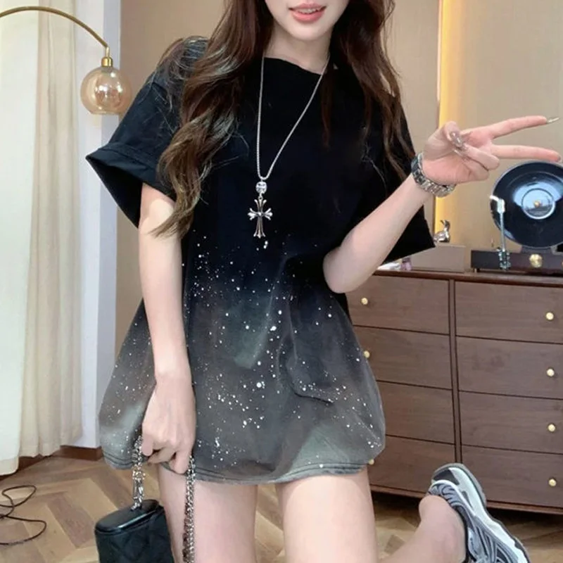 2023 Summer Fashion Minimalist Round Neck Front Shoulder Niche Black Tie Dyed Gradient Mid Length Casual Loose Fitting T-shirt