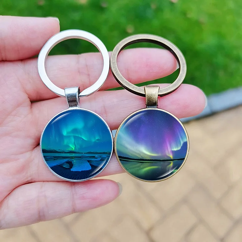 Polar Northern Lights Keychains Aurora Borealis Streamers Glass Round Pendant Key Chain Astronomy Jewelry for Men Women Gifts ﻿