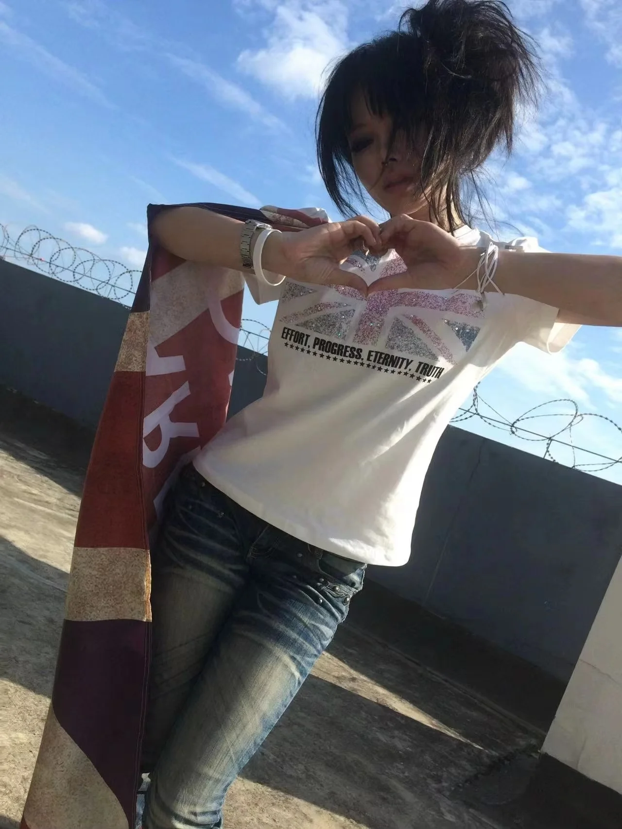 Y2K UK Union Jack Print T-Shirt Women Vintage Rhinestone British Flag Graphic Tee Short Sleeve Slim Fit Casual Top Harajuku