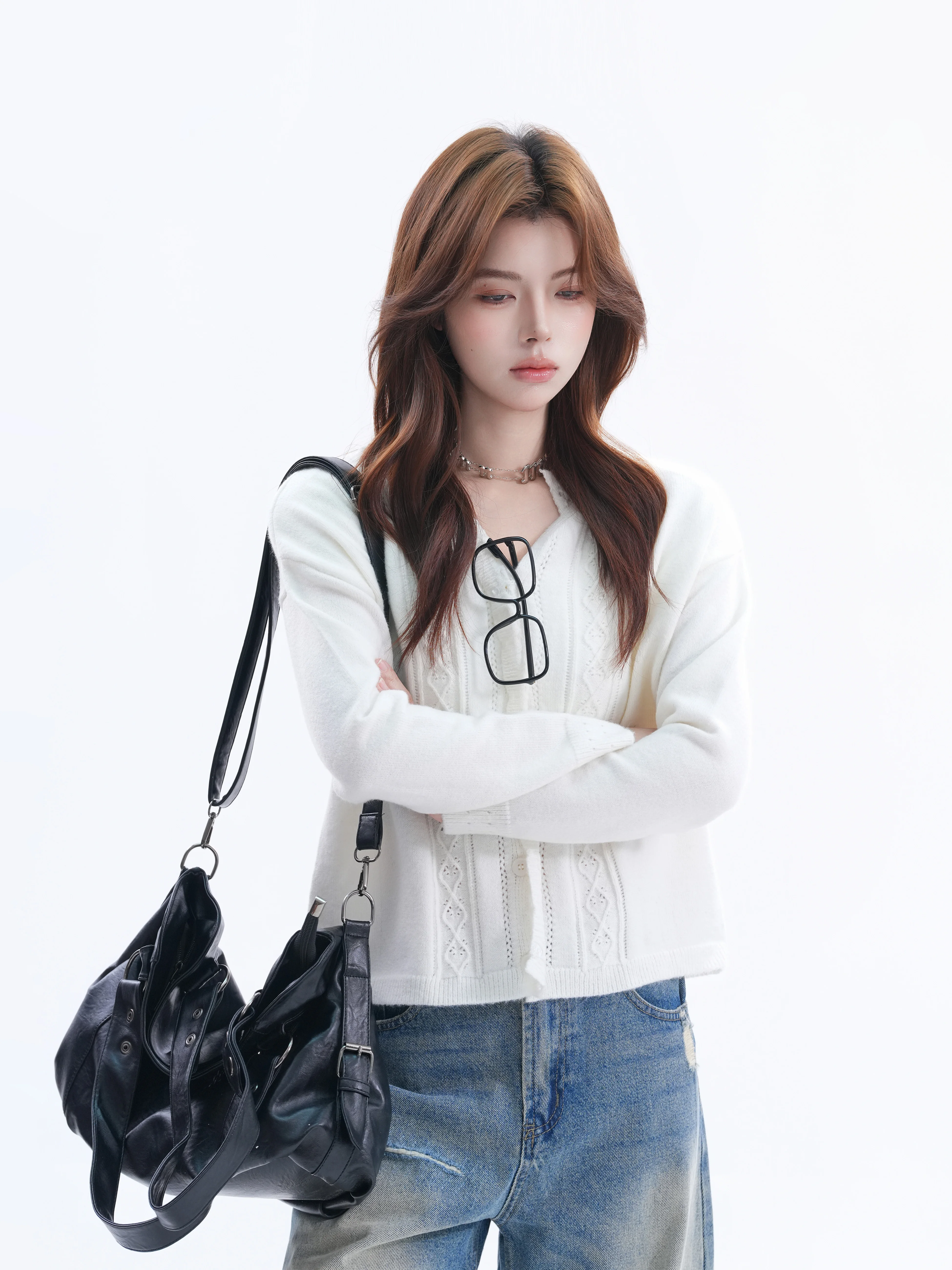 Early Autumn Korean Style Knitted Hollow out V-Neck Sweater Short Sweet Style Button Casual Loose Fit Long Sleeve Women's Top