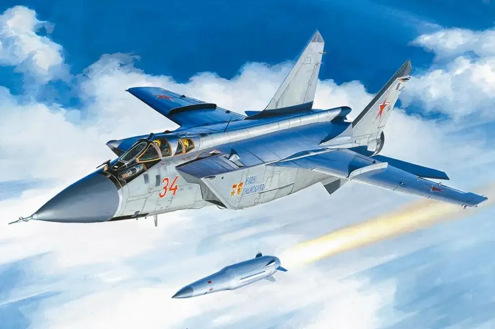 Hobbyboss 81770 1/48 Russian MiG-31BM w/KH-47M2-Scale Model Kit