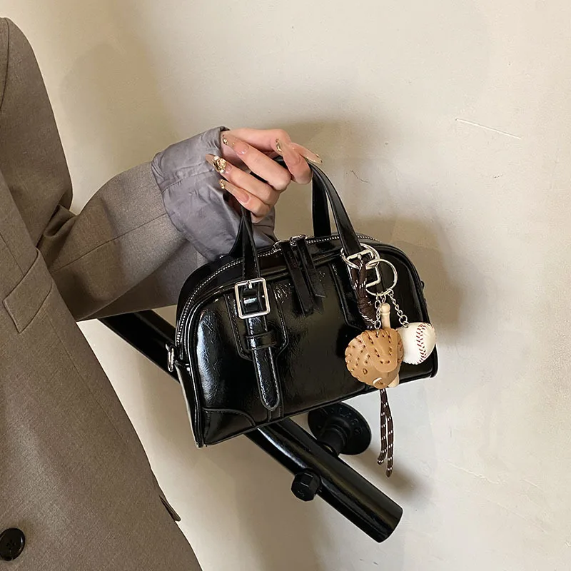 

2025 Spring Vintage Women‘s Tote Bag, Retro Genuine Leather Multi-way Crossbody Purse, Large Capacity Shoulder Bag for Daily Use