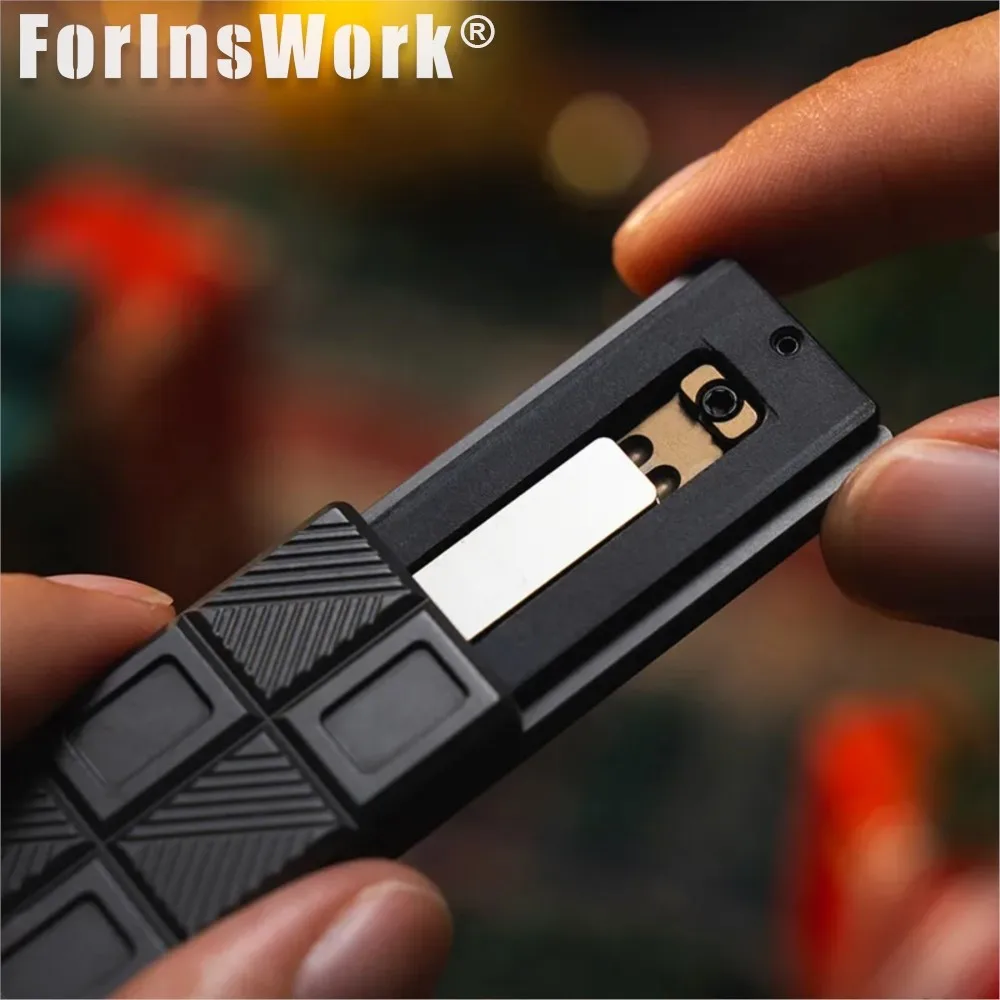 01EDC Merry Christmas Wafer Biscuit 2.0 Chocolate Ultra-Thin Ejection Push Slider Tuning Fork Structure Mechanical Resonance Toy