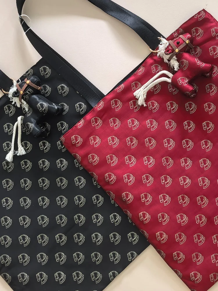 Creative Portable Square Museum Embroidery Mobile Phone Bag Chinese Style Artistic Retro Crossbody Bag Cultural Creative Goods