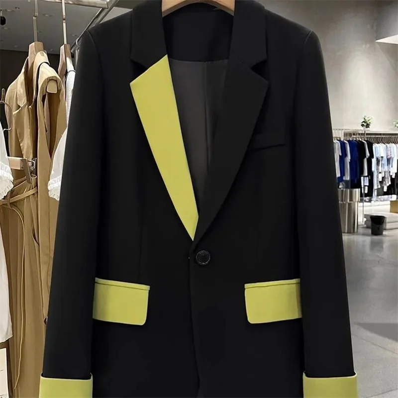 Blazer de manga larga a la moda para mujer, chaqueta negra de retazos contrastantes, traje informal de oficina que combina con todo, Otoño, 2024