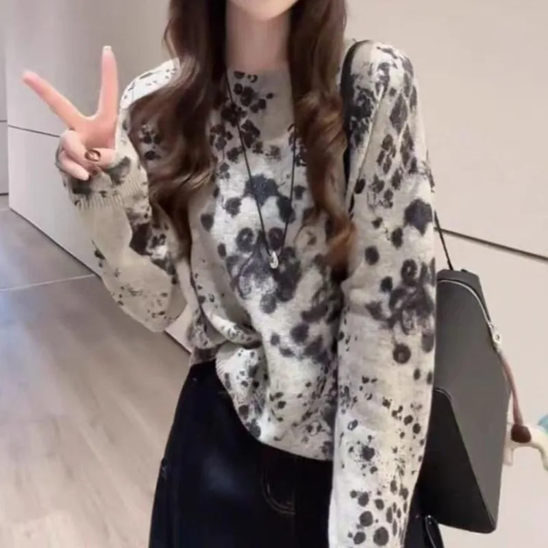 

2025 Новый водорастворимый вязаный свитер с длинными рукавами и принтом для женщин, топ с круглым вырезом, повседневный свитер и ленивый стиль