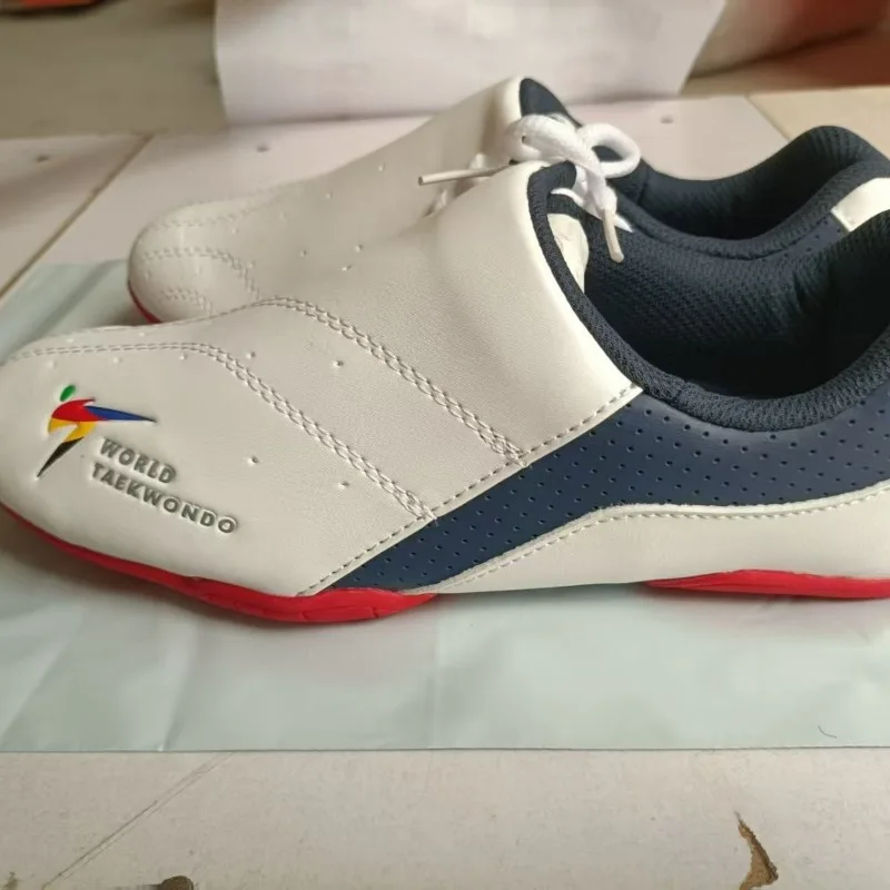 

Профессиональные кроссовки для единоборств 2026 года: мужские и женские, для тхэквондо, унисекс, с мягкой подошвой, для тайцзи, дизайнерские, для пар, для спортзала