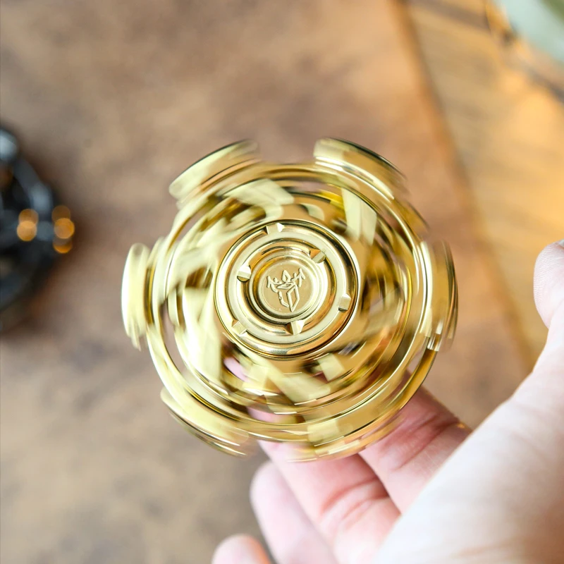 نحت طريقة الارتباط المتعددة الدائري مع الشوكة الرنانة جيروسكوب EDC تململ سبينر ADHD القلق الإجهاد لعب للكبار هدية