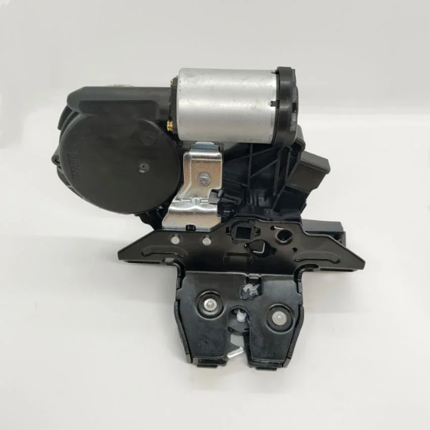 

13542450 13527320 13592746 13537996 Rear Trunk Lock Latch With Motor