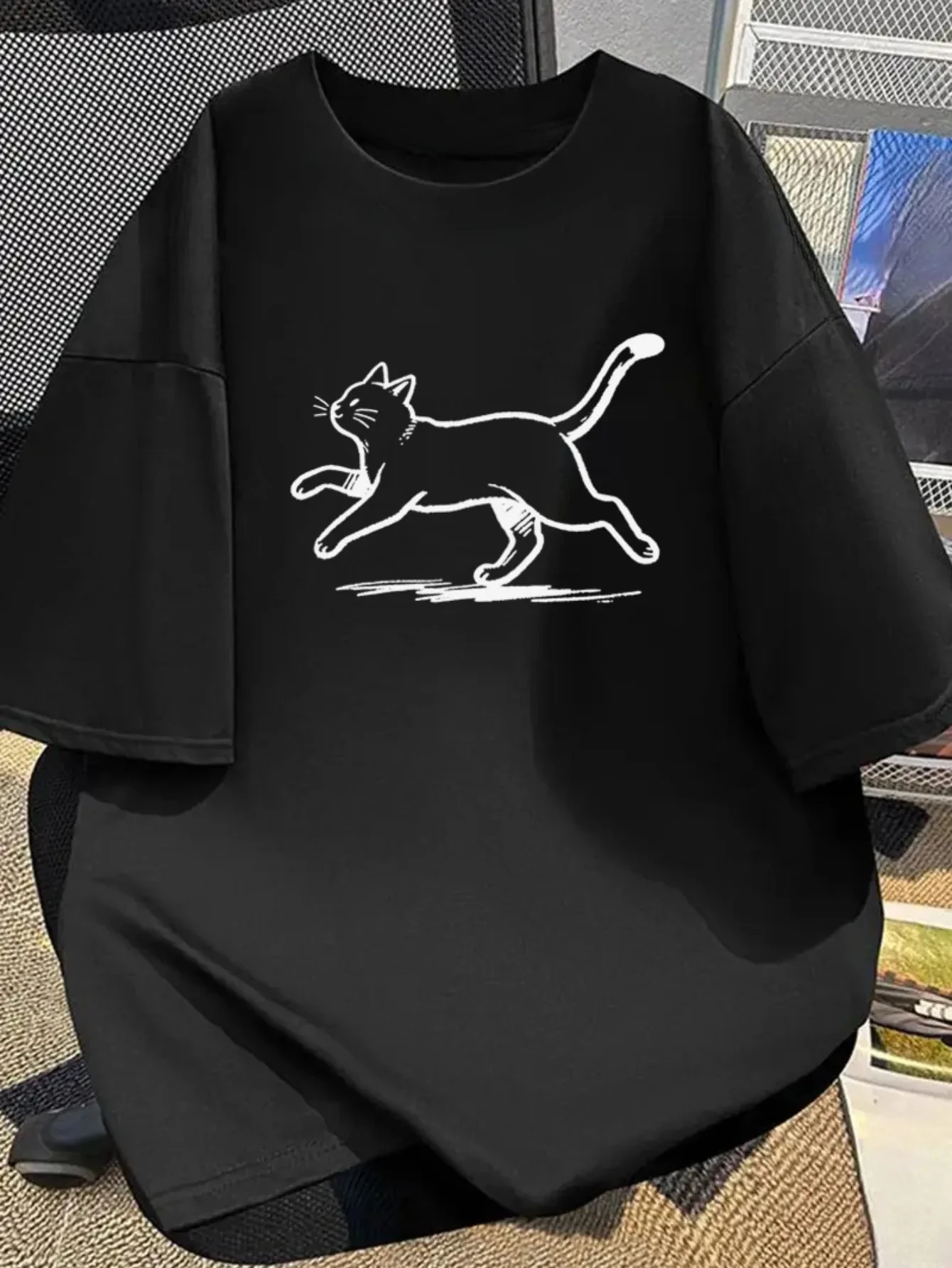 

Casual Cat Graphic Print Crew Neck Spring Summer Tops Ladies T-Shirt Graphic T Shirts Fashion Y2K Women's Short Sleeve T-Shirt