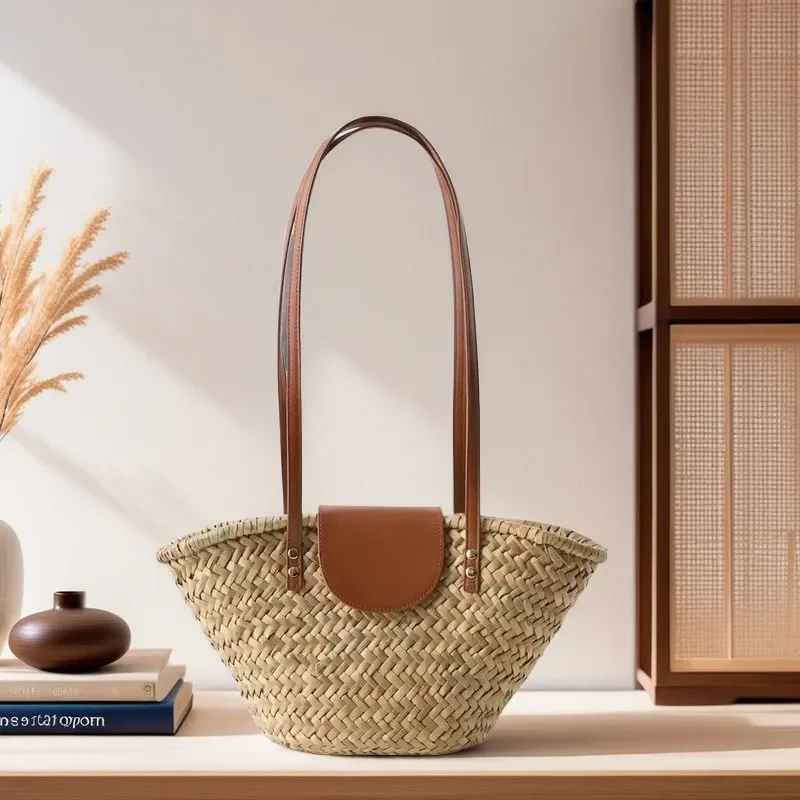 Aquatic woven bag vacation French shoulder messenger bag new handbag female original diagonal woven shoulder aquatic bag