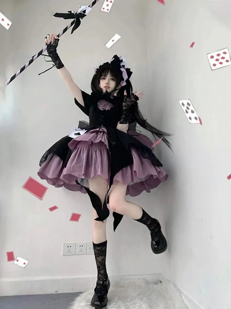 

Elegant and fashionable high-waisted Halloween dress