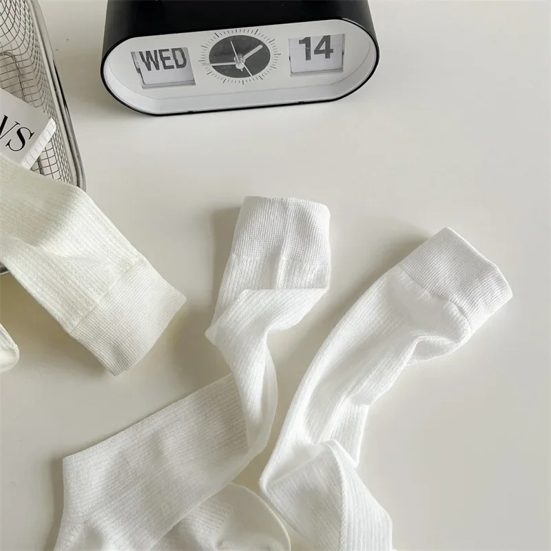 Damen-Strümpfe mit Ausschnitten, lässige, lange Socken, atmungsaktives, dünnes Netzdesign, modischer, süßer Stil, gestapelte Socken. – Detail 12