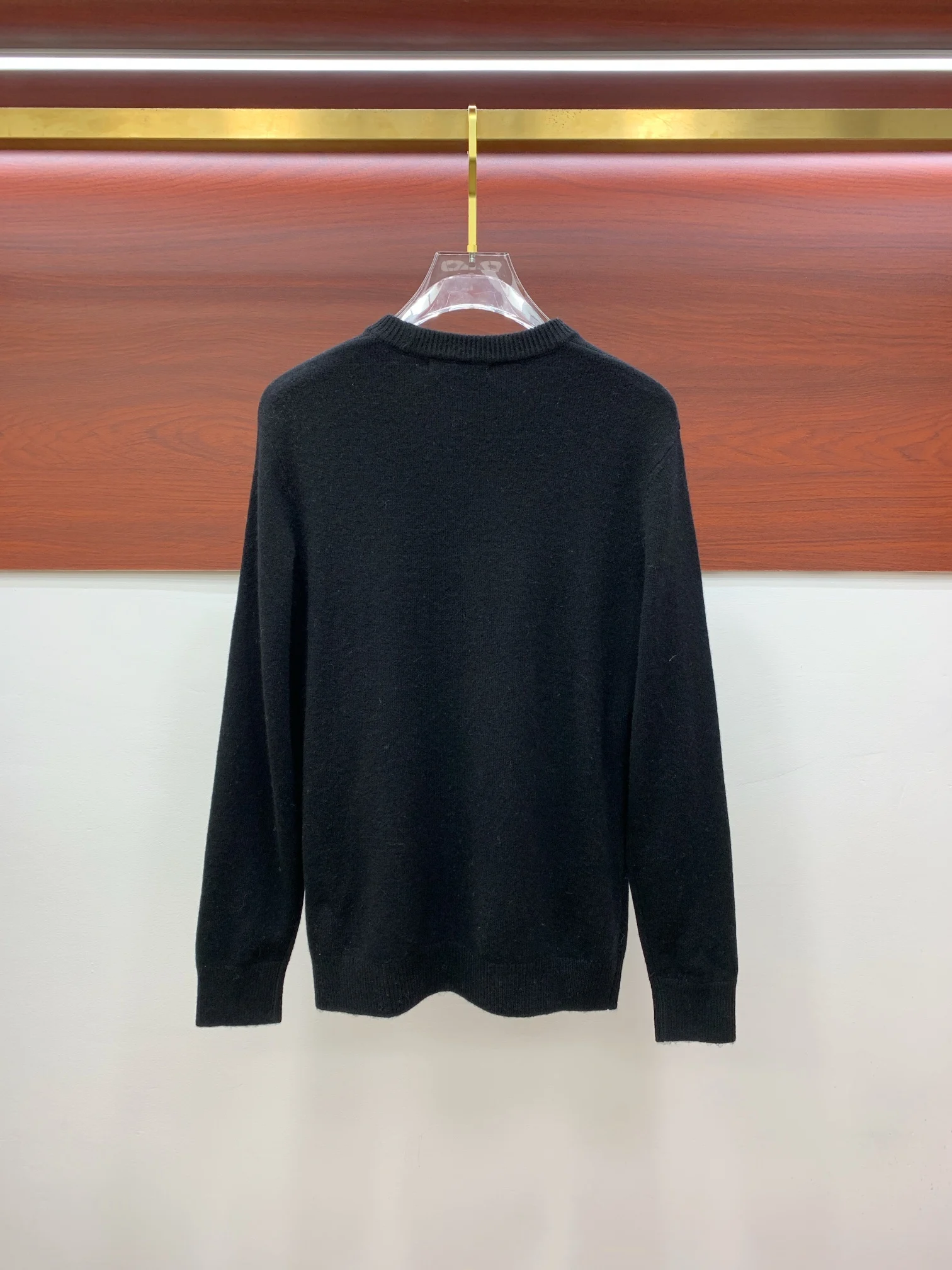 2025 DIKU   Men's boutique new round neck wool sweater. The wool fabric feels soft and sticky, and the material M-XXXL is very w