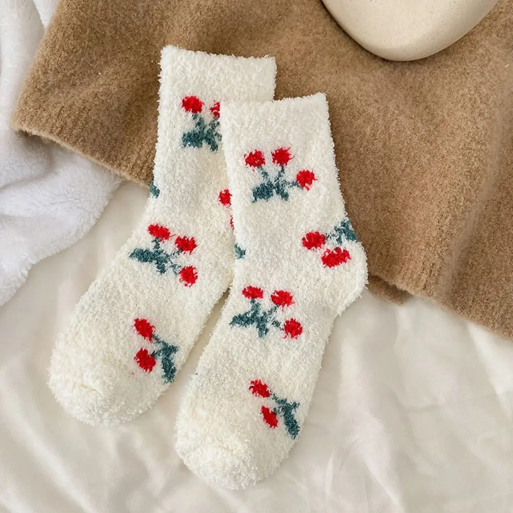 Sweet Thickened Coral Fleece Socks Flower Strawberry Winter Floor Plush Socks Sleeping Hosiery Warm Socks Women For Girls