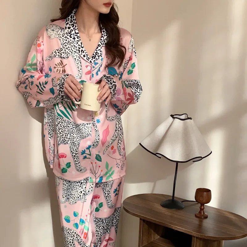 

Cartoon Spotted Leopard Print Women Two-piece Pajamas Faux Silk Satin Cool Lady Sleepwear New Classic Pyjamas Female Housewear