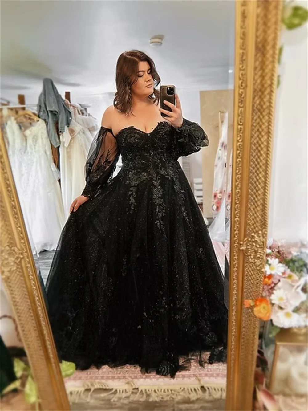 Tokyo – robe de mariée noire personnalisée, épaules dénudées, manches longues, ligne a, élégante, longueur au sol, 2025