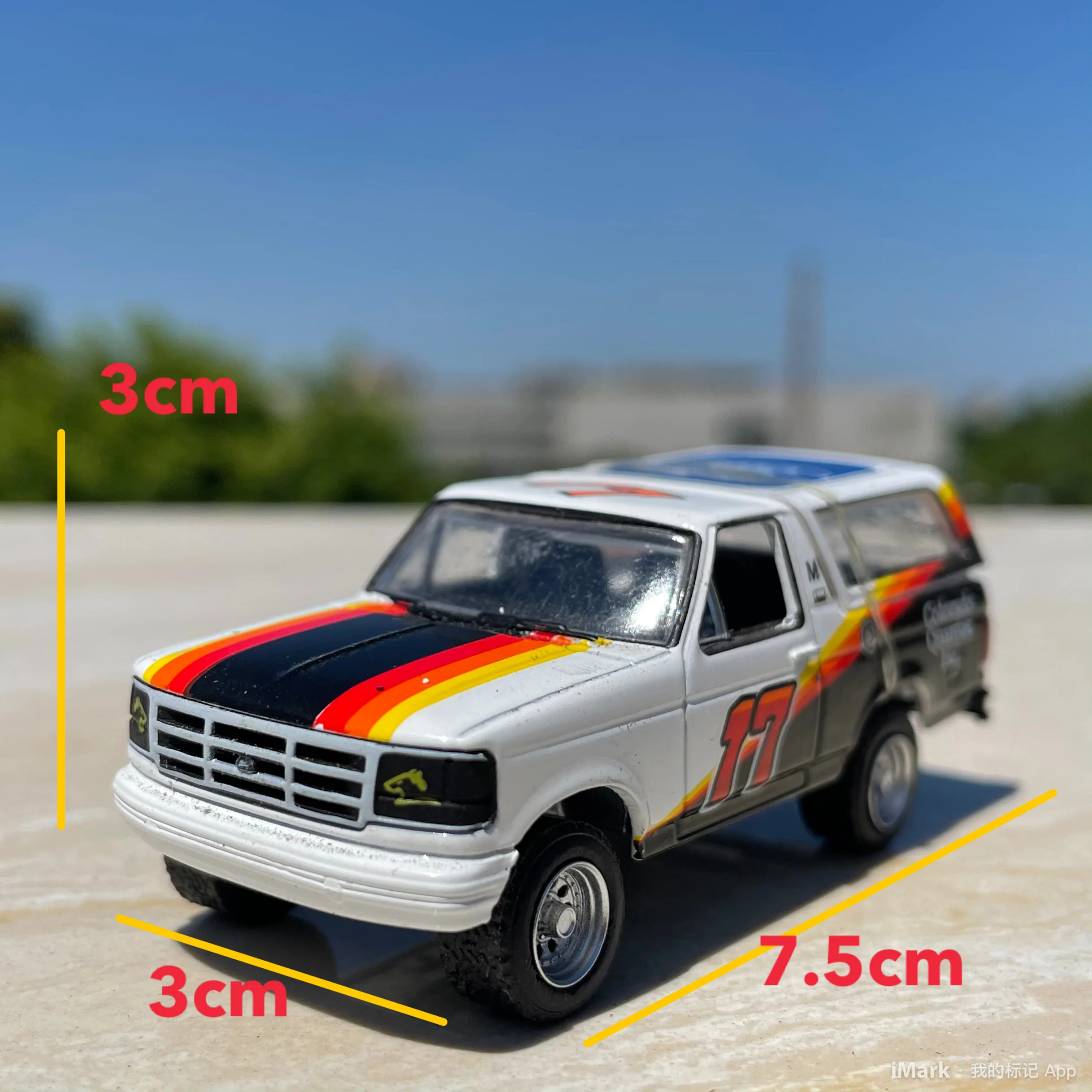 دييكاست 1:64 مقياس فورد ليمار SUV سبيكة سيارة نموذج تحصيل لعبة هدية تذكارية عرض حلية