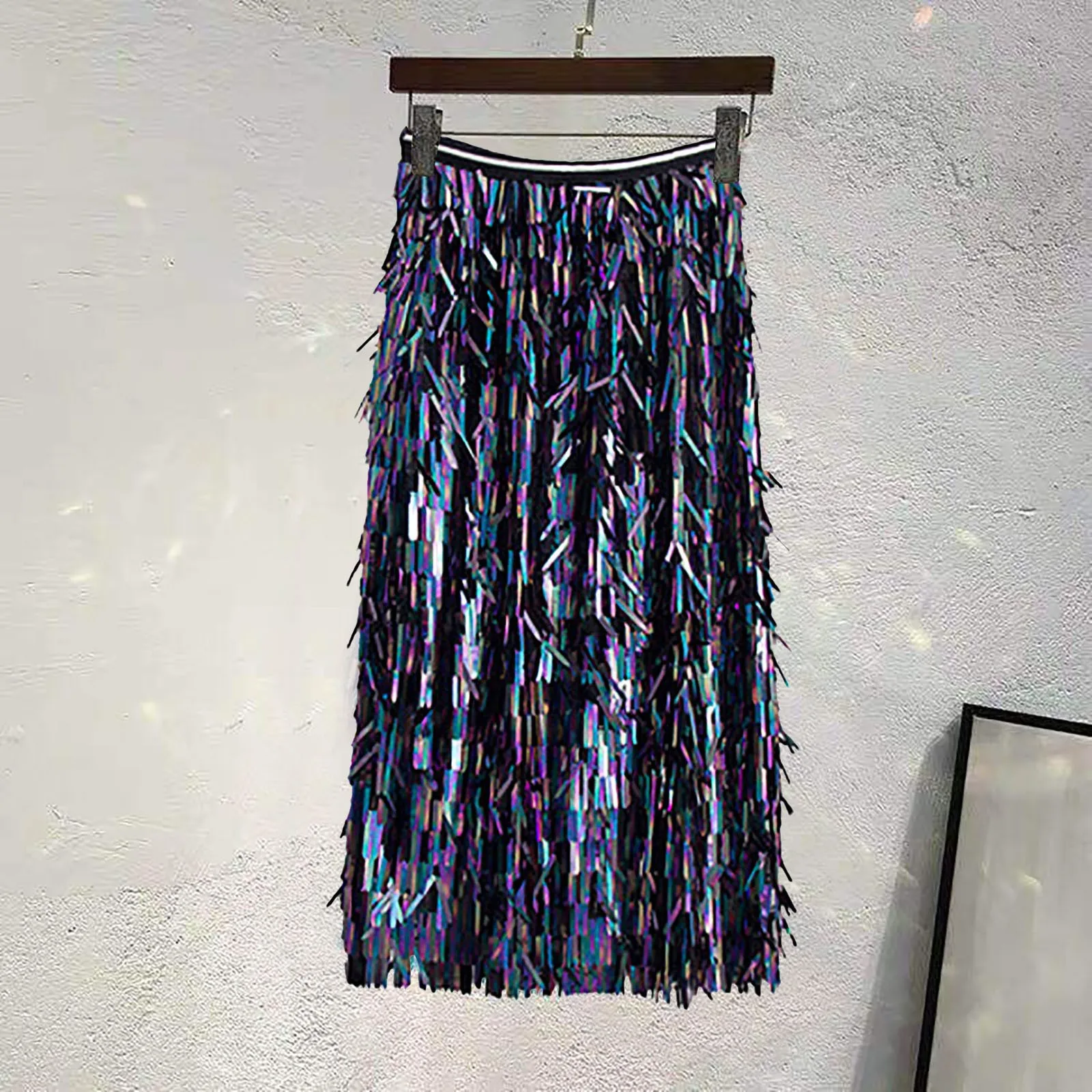 

Women Fashionable Casual Sexy Sequined Wrap Buttocks Skirts Super Dazzling Colorful Tassel Sequins High Waist Half Length Skirt