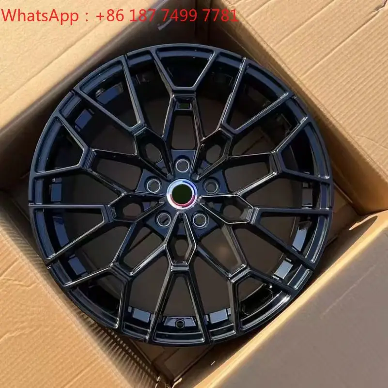 18 Inch 8J 5 Hole Gloss Black Alloy Racing Passenger Car Wheels