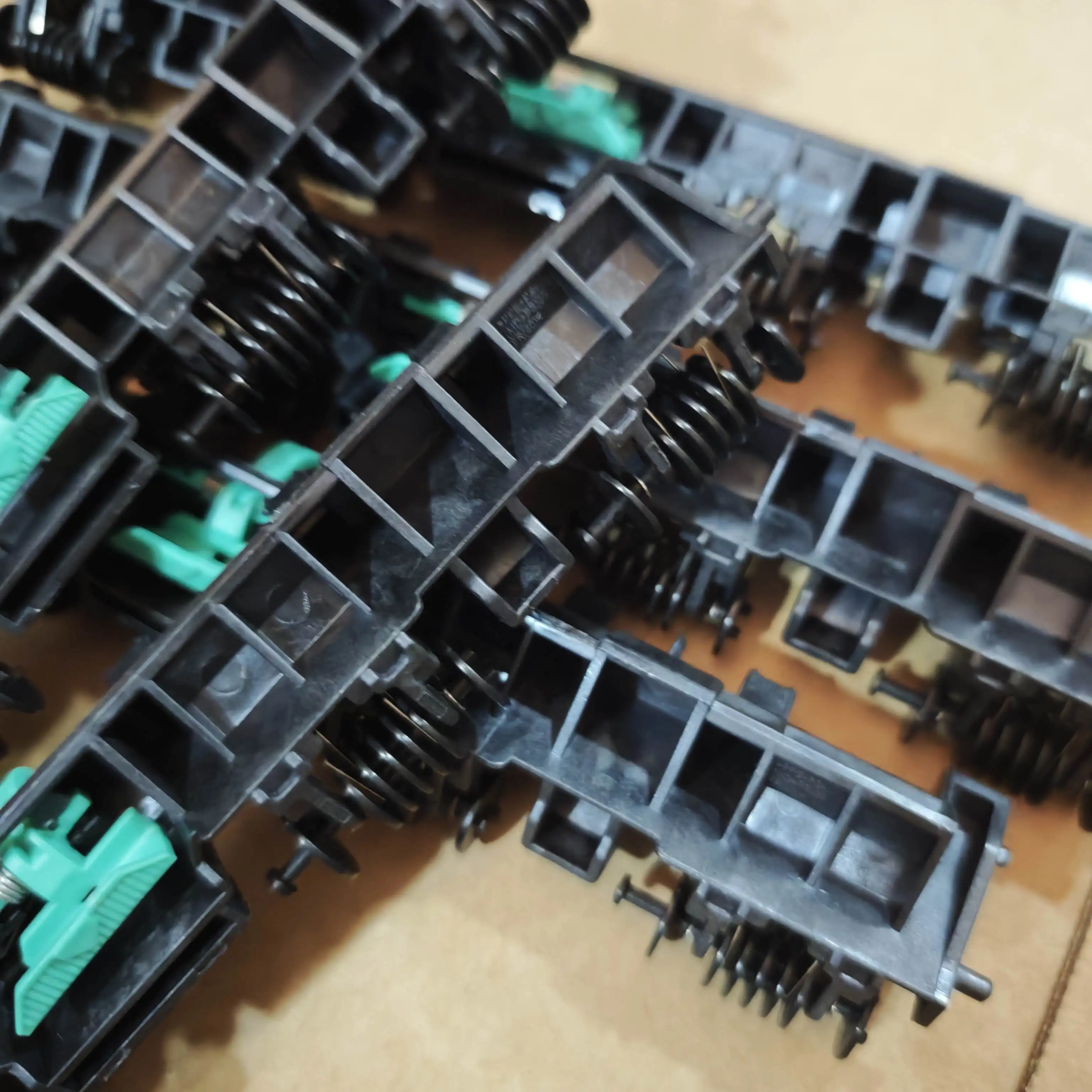 

5PC Fuser Guide Delivery for Canon MF4410 MF4710 MF4752 MF4890 MF4779 MF4712 RC2-9483-000 RC2-9484-000