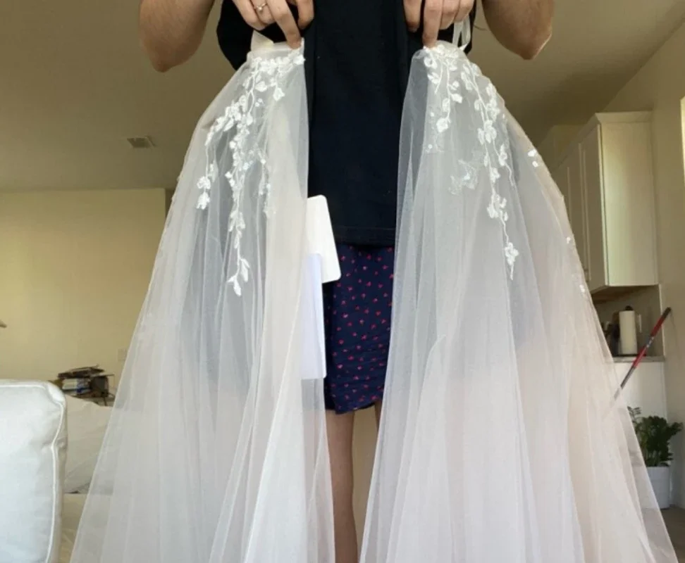 Long Wedding Detachable Skirt For Bridal Dress Lace Appliques Soft 4 layers Tulle Overskirt Custom Made Accessories Petticoa