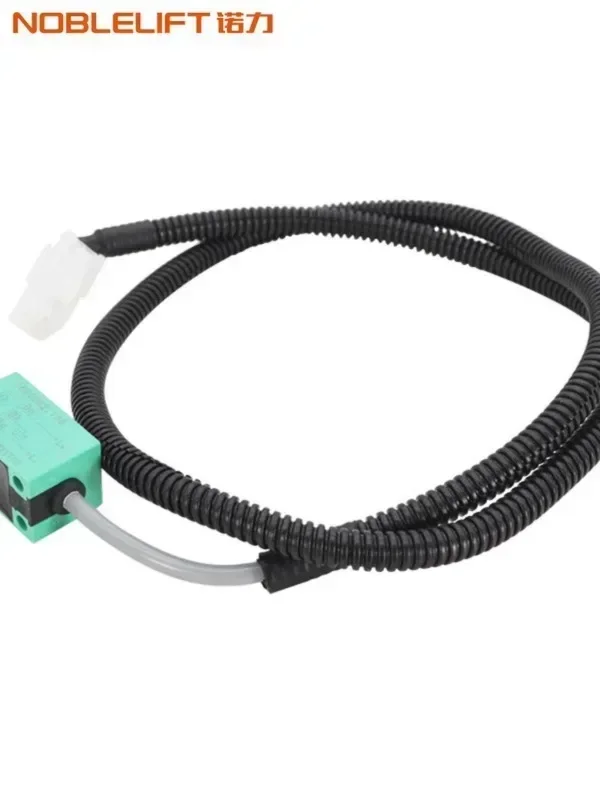 

EPT15 electric forklift NBN5-F7-E2/AZ17M05PNK proximity switch limit accessories Brand new in stock